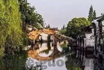 亚洲v日韩免费av-探索亚洲文化多样性的新视角，日韩影视艺术的魅力